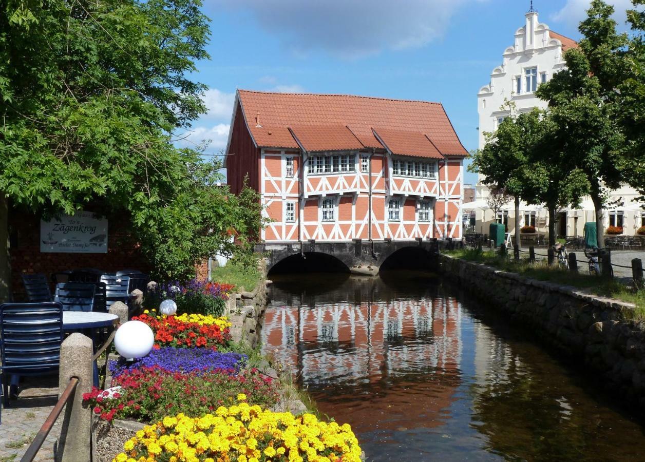 Pension Am Burgwall Wißmar Exterior foto